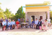 ឯកឧត្តម សោម ពិសិដ្ឋ ប្រគល់ផ្ទះថ្មីដែលជាអំណោយដ៏ថ្លៃថ្លារបស់ ឯកឧត្តមឧបនាយករដ្ឋមន្ត្រី សាយ សំអាល់ ជូនដល់អតីតយុទ្ធជន